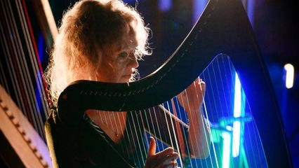 Ruth Wall harpist